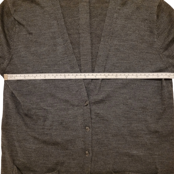 Banana Republic Washable Merino Wool Cozy Boyfriend Cardigan Sweater, Size S - Picture 6 of 7